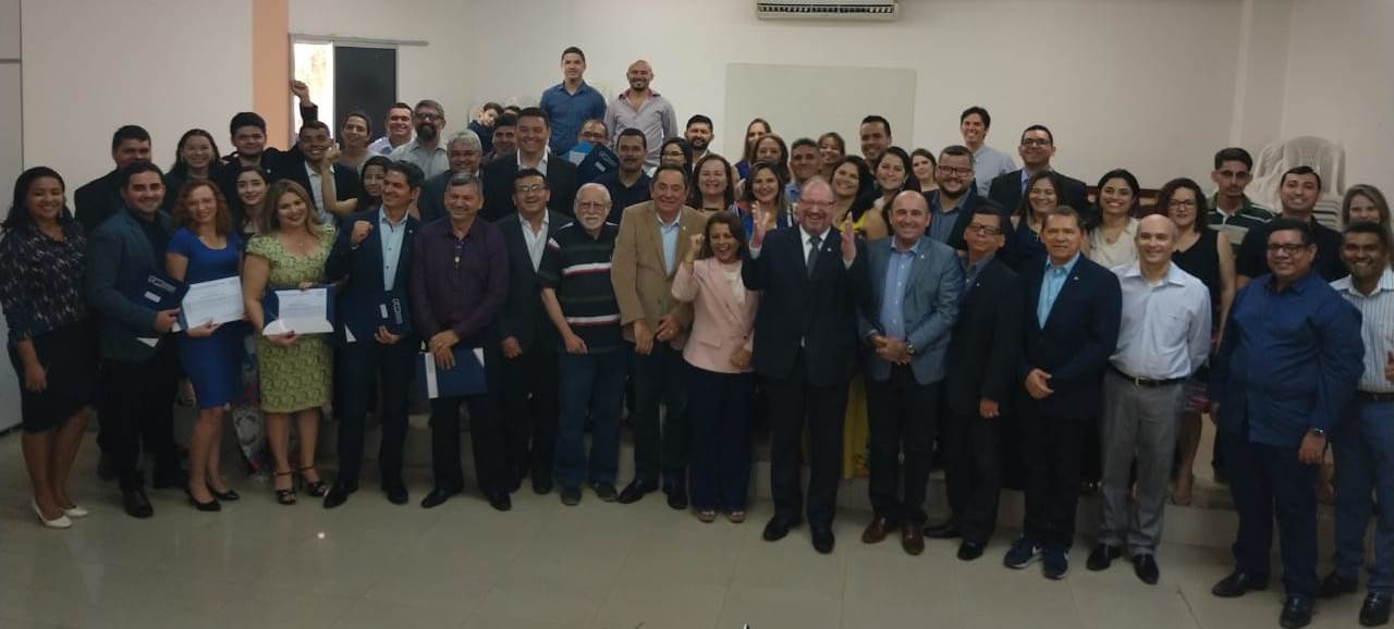 CRA-CE entrega ao mercado 100 especialistas para a gestão pública