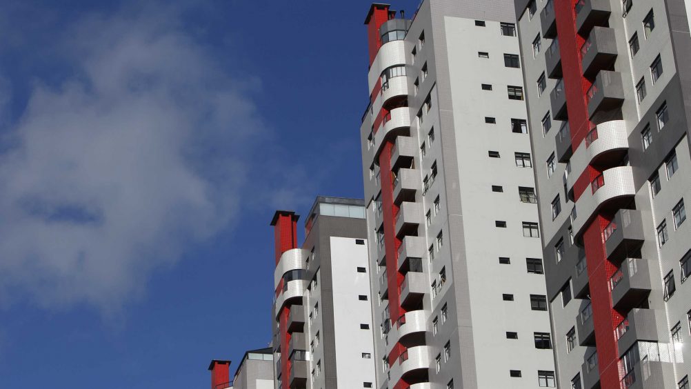 Área de condomínios cresce, mas precisa de profissionais capacitados