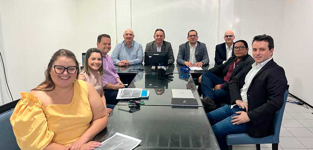 CRA-PR e CRA-CE compartilham experiências em visita técnica sobre cobrança, fiscalização e comunicação