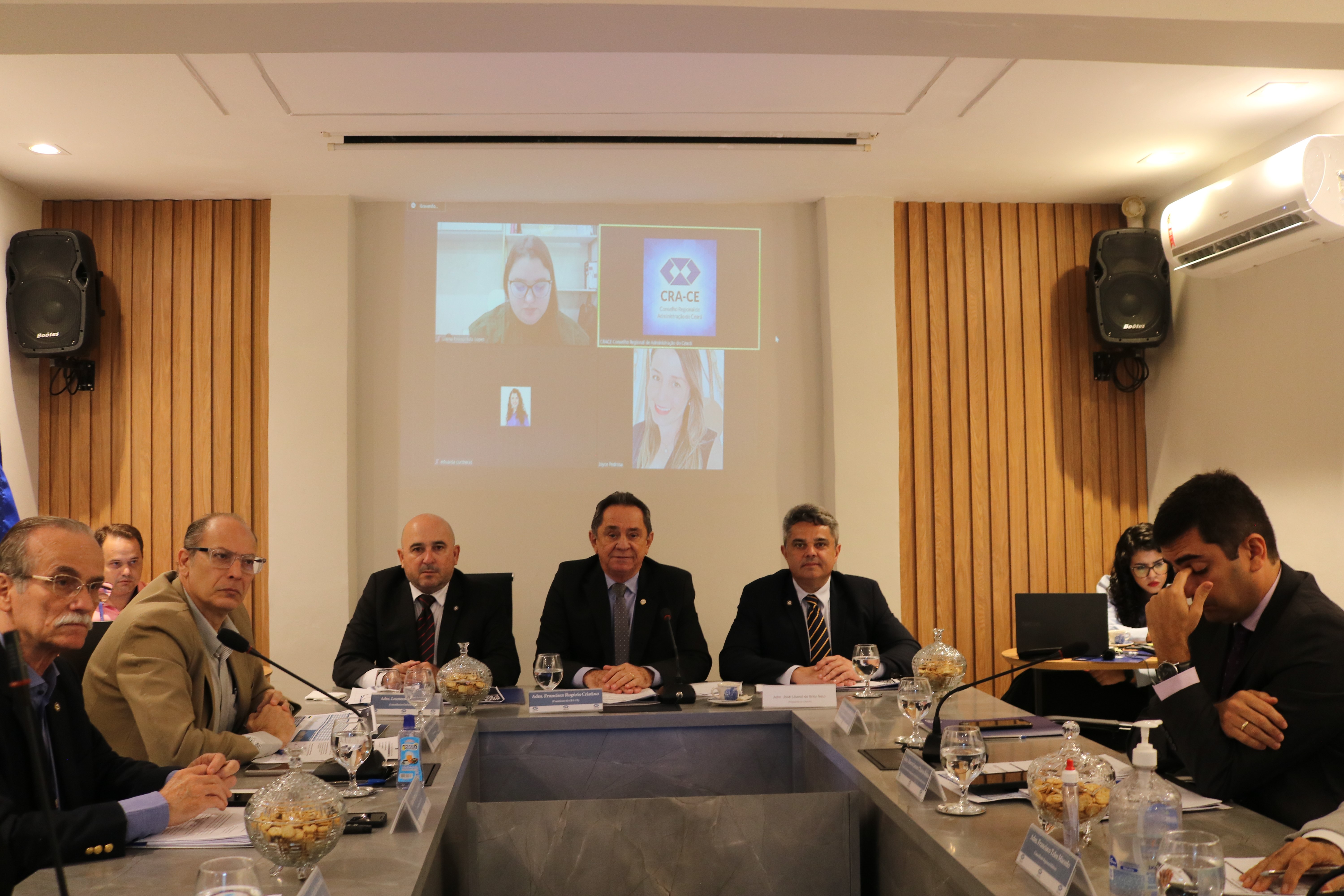 Presidente Rogério Cristino realiza plenária solene em comemoração pelos 56 anos de fundação do CRA-CE