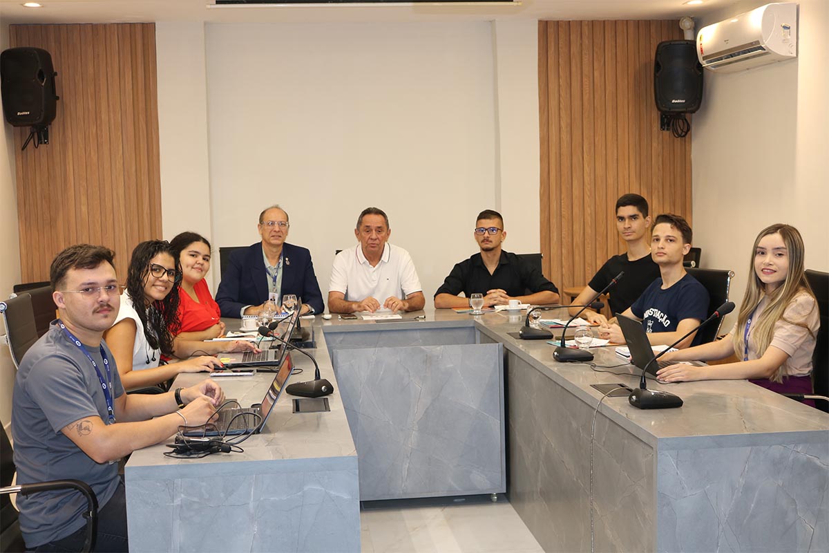 CRA-CE recebe visita da diretoria da FENEAD 