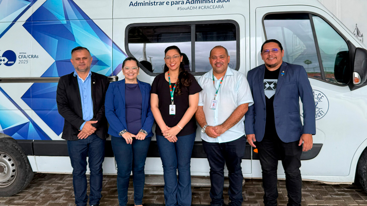 CRA Itinerante leva palestra à EEEP Gerardo Cristino de Menezes, em Coreaú